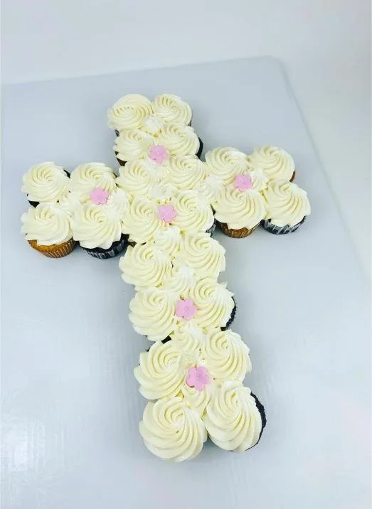 Custom cupcakes by Cakes by Iz, photo 23