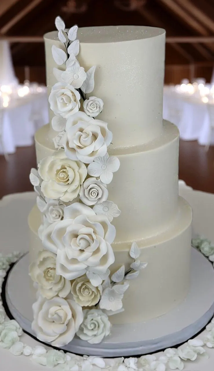 Wedding cake by Cakes by Iz, photo 10