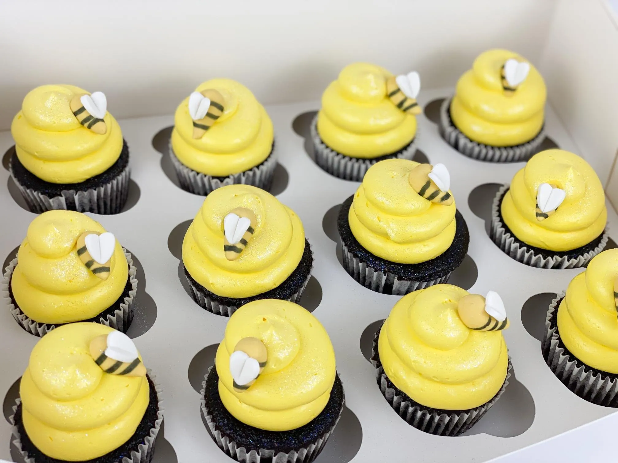 Custom cupcakes by Cakes by Iz, photo 3