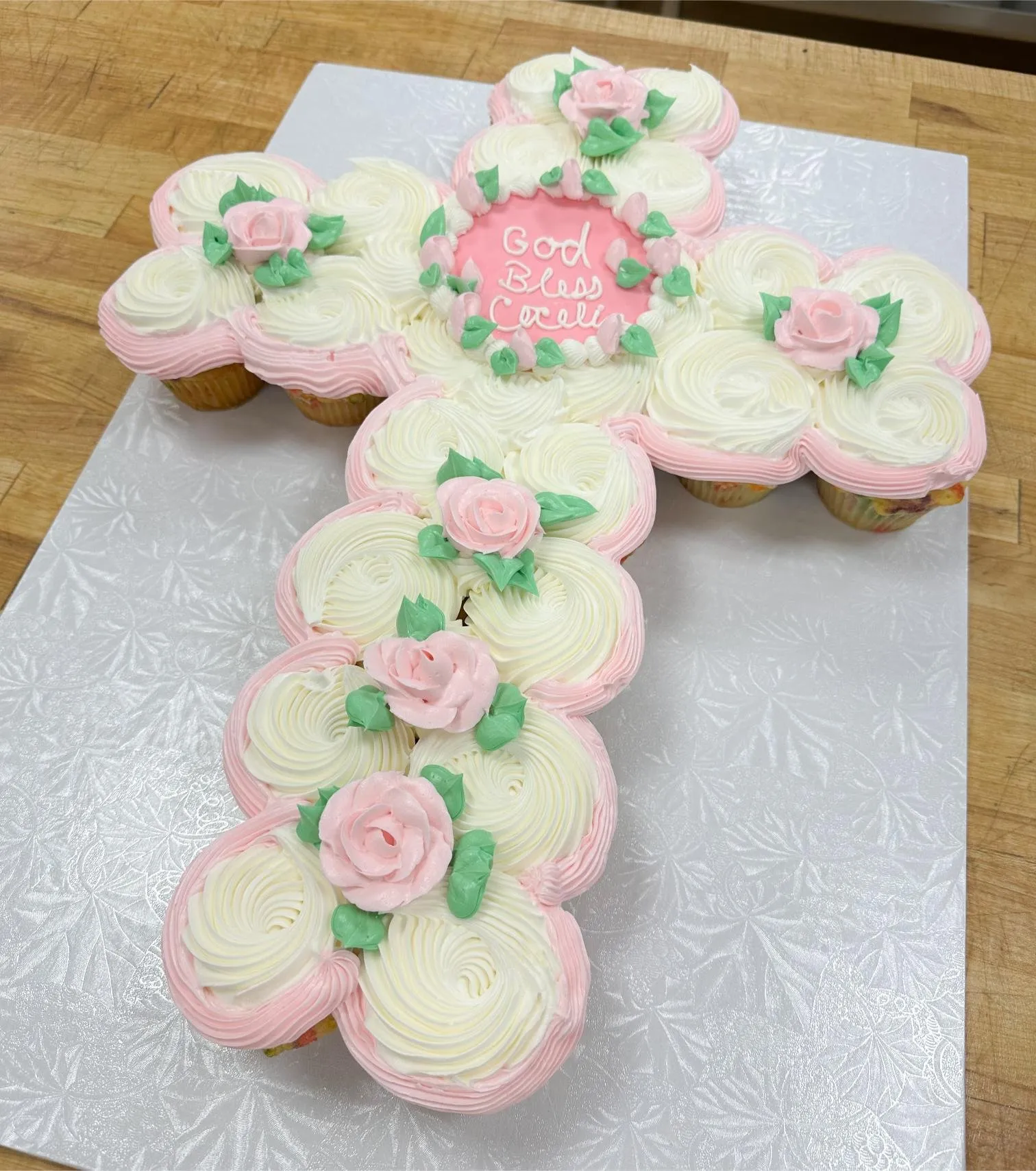Custom cupcakes by Cakes by Iz, photo 24