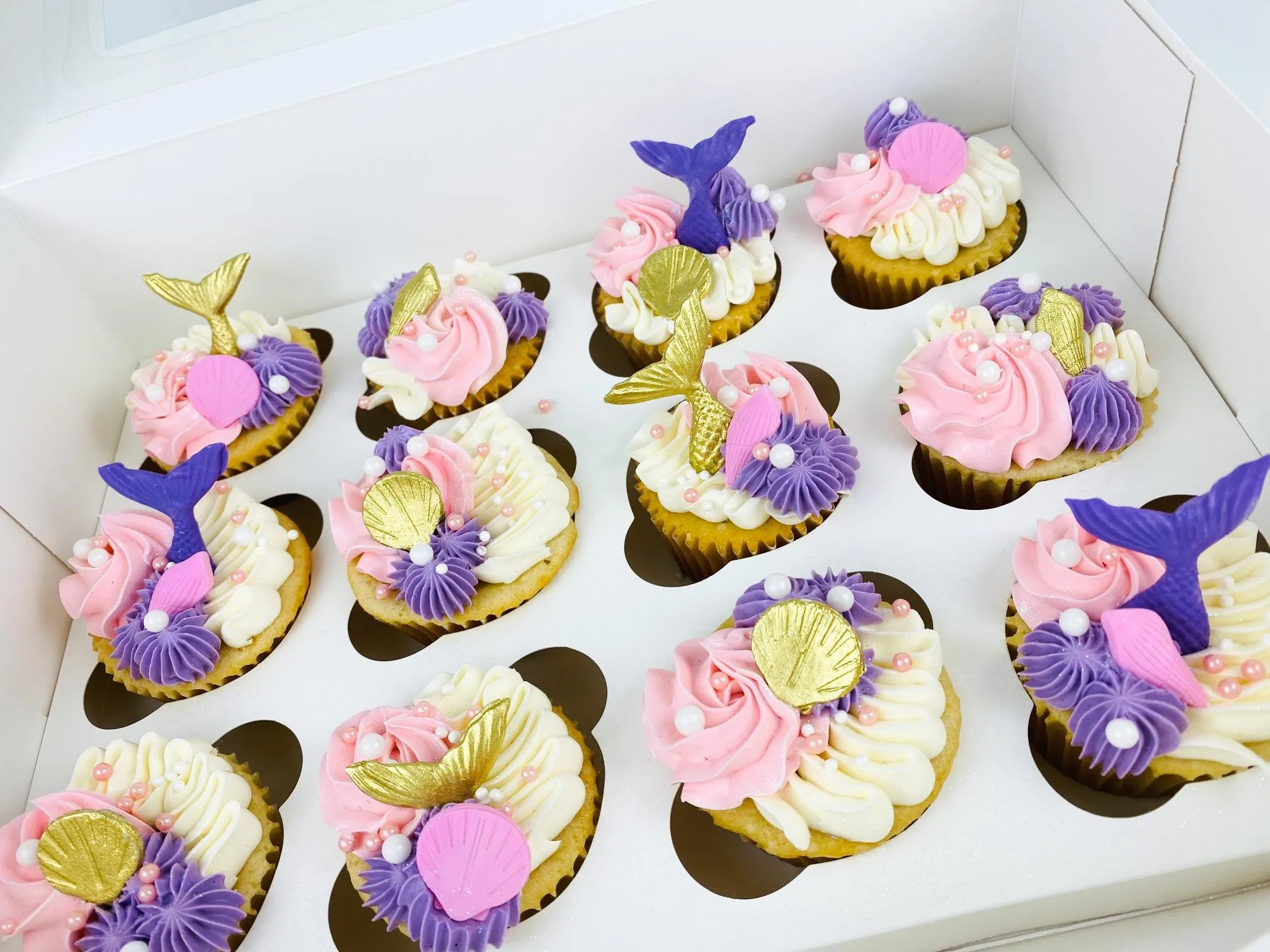 Custom cupcakes by Cakes by Iz, photo 12