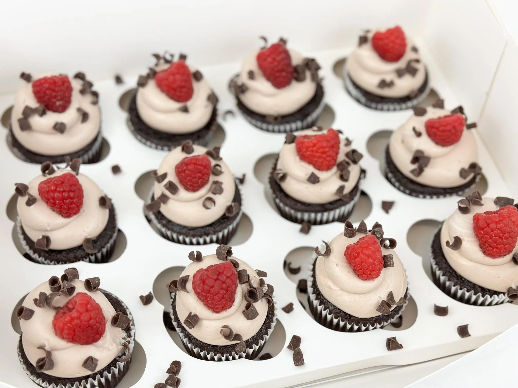 Custom cupcakes by Cakes by Iz, photo 19
