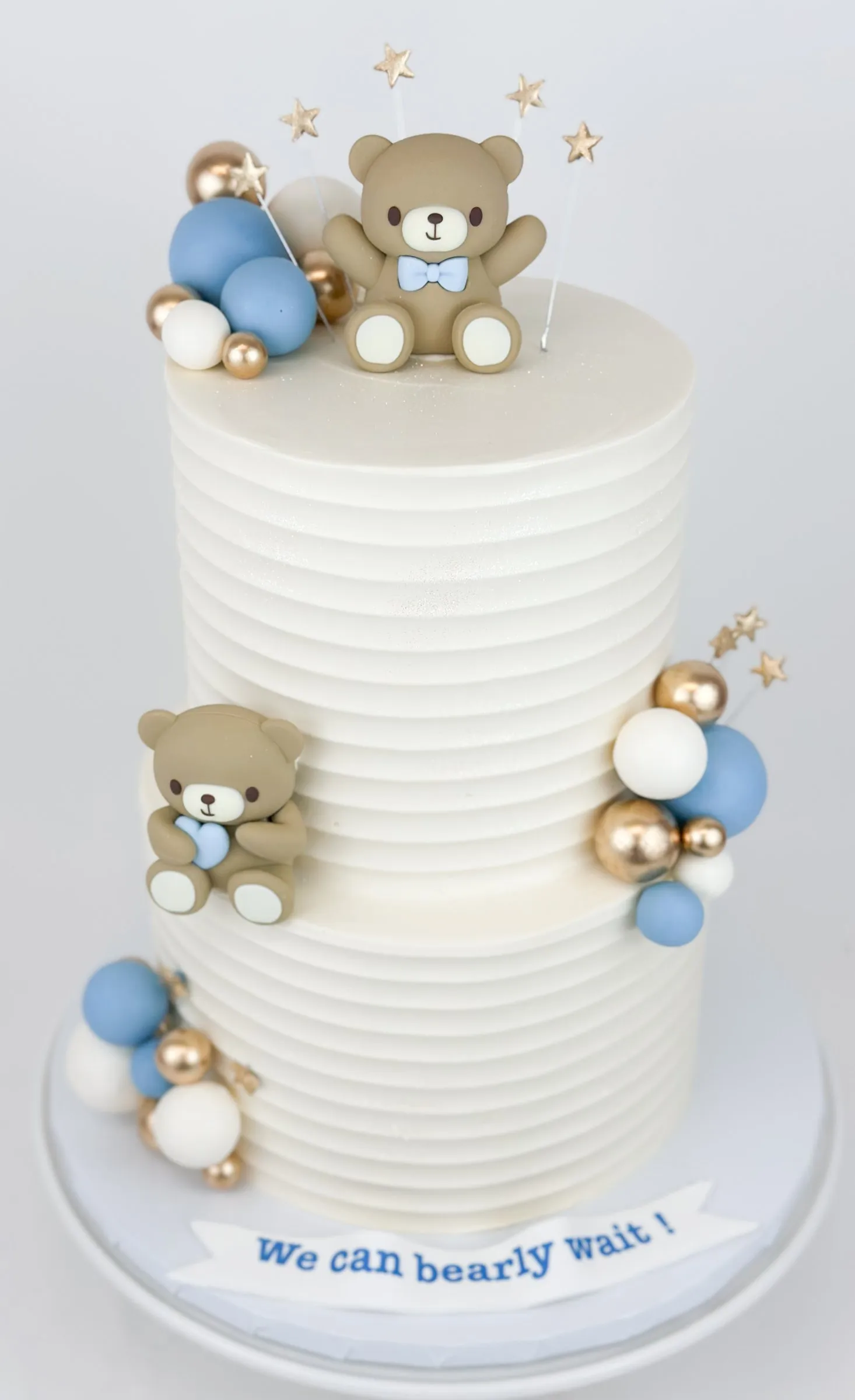 Custom baby shower cake by Cakes by Iz