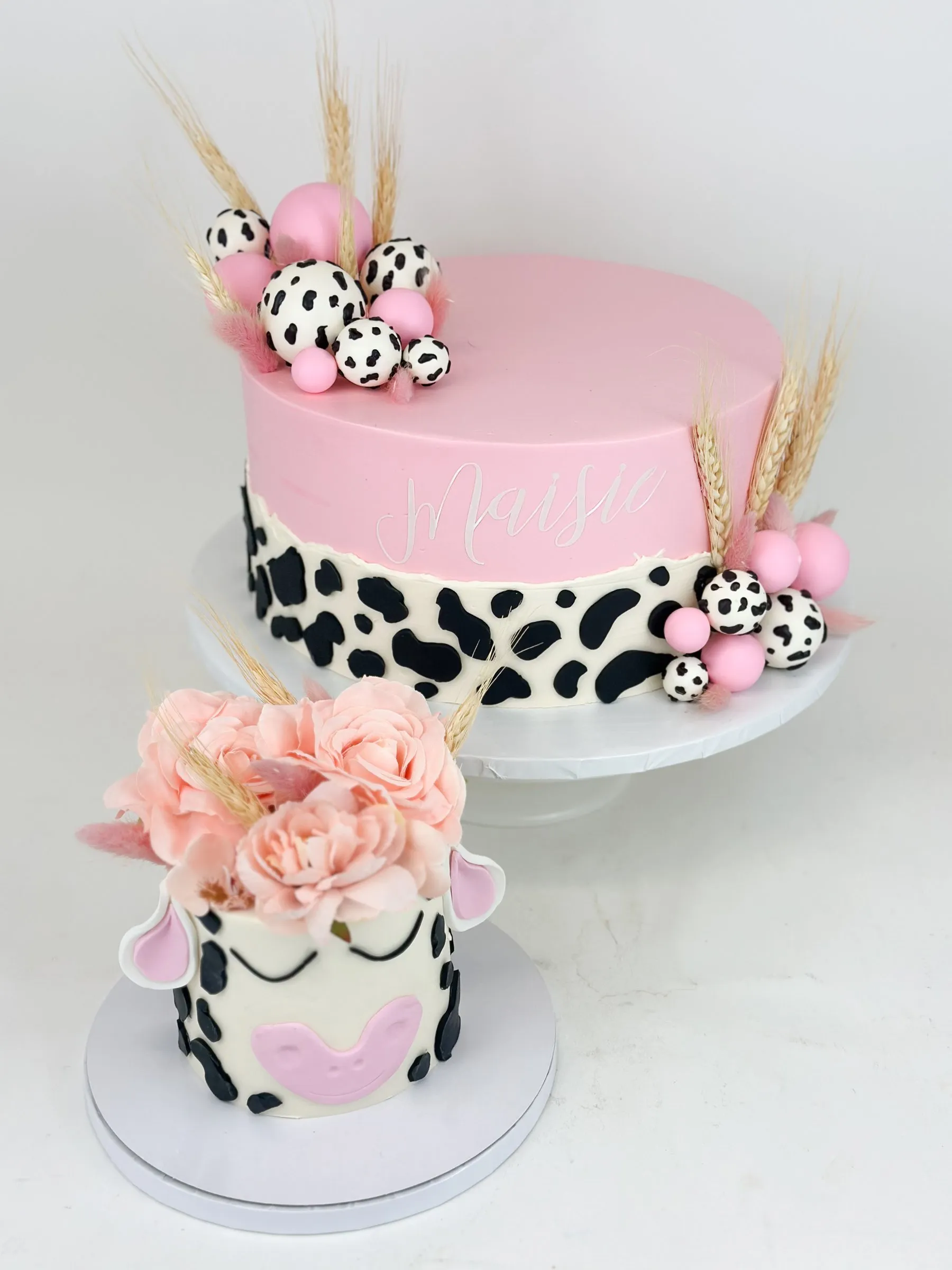 Custom bar or bat mitzvah cake by Cakes by Iz