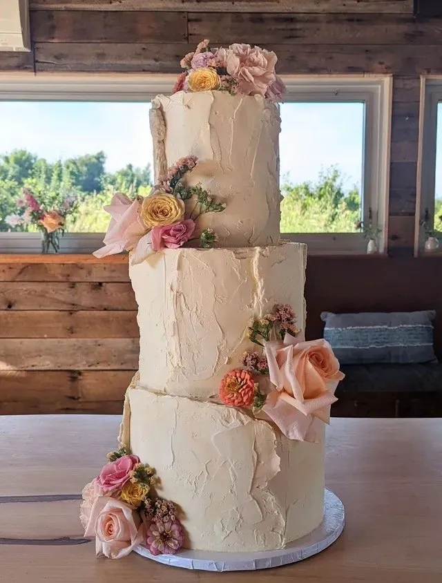 Wedding cake by Cakes by Iz, photo 11
