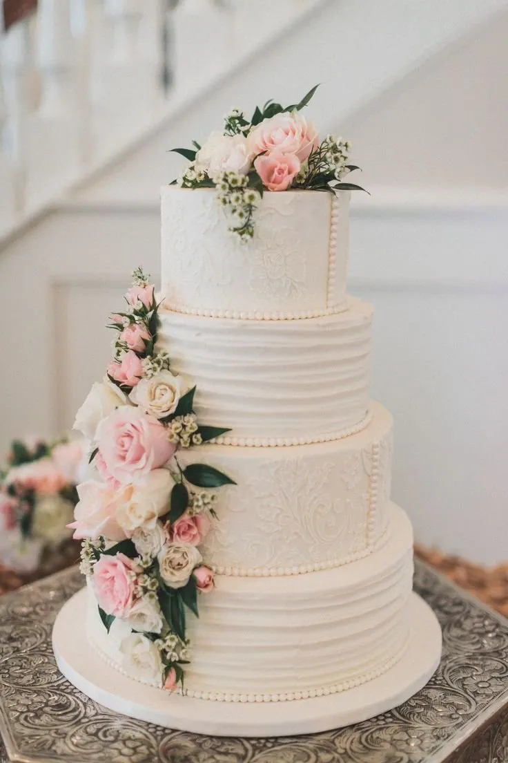 Classic & Elegant wedding cake by Cakes by Iz, photo 6